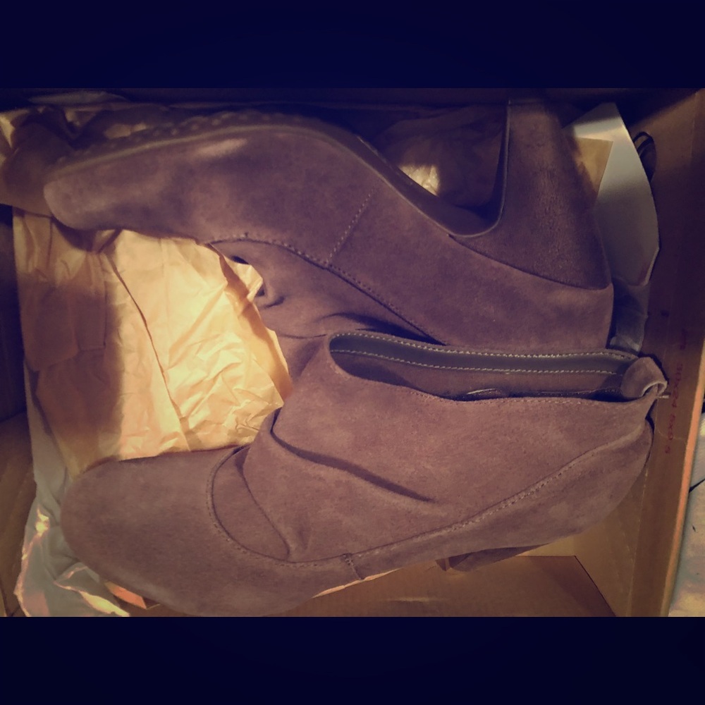 TriBeCa Brown Booties